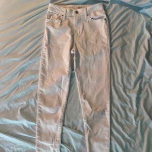 White jeans, Levi’s, warn once, great condition